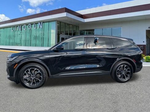 New 2026 Lincoln Nautilus Premier image 6