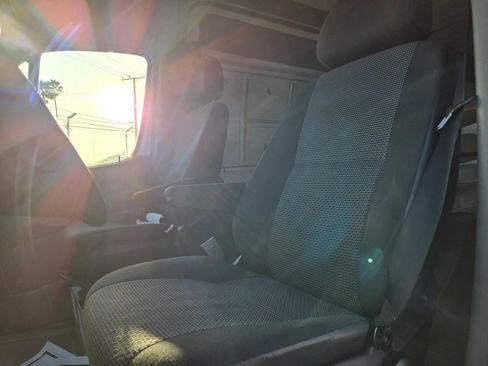 Used 2010 Mercedes-Benz Sprinter 3500 image 7