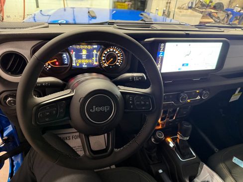 New 2026 Jeep Gladiator Sport image 29