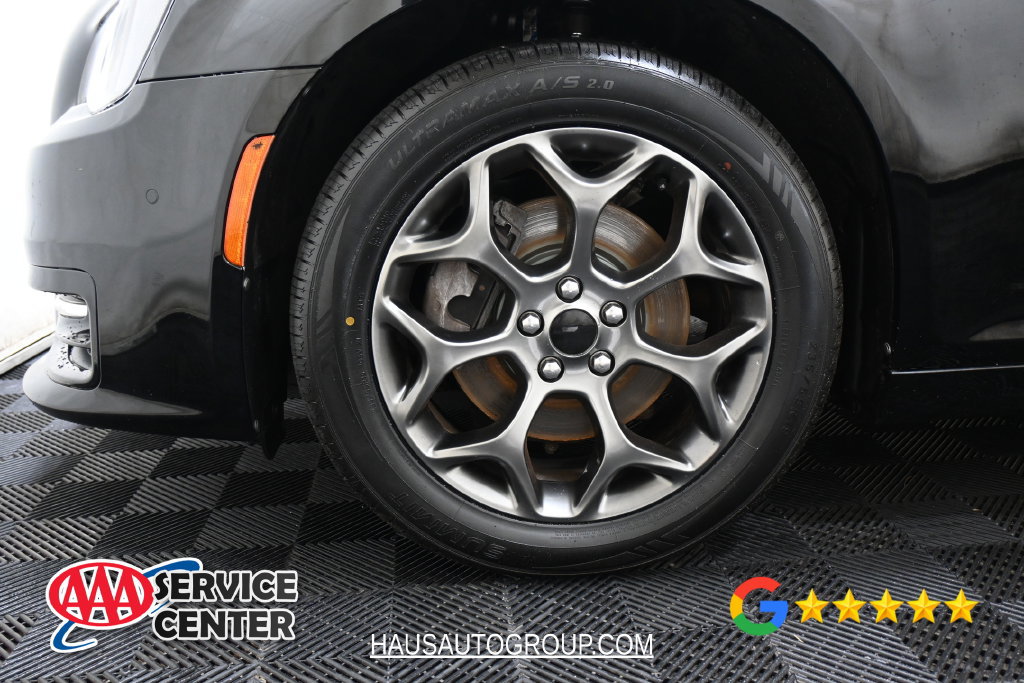 Used 2017 Chrysler 300 S w/ 300S Premium Group AWD/4WD image 35