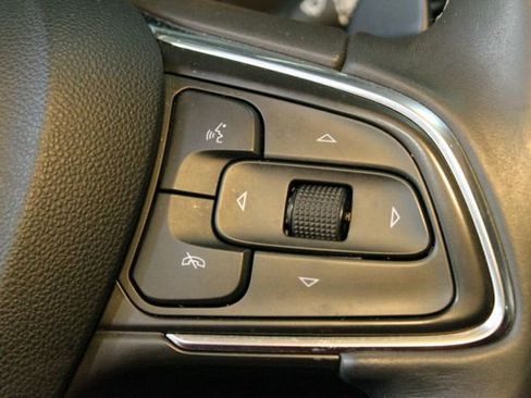 Used 2023 Buick Envision Preferred w/ Sport Touring Package AWD/4WD image 23