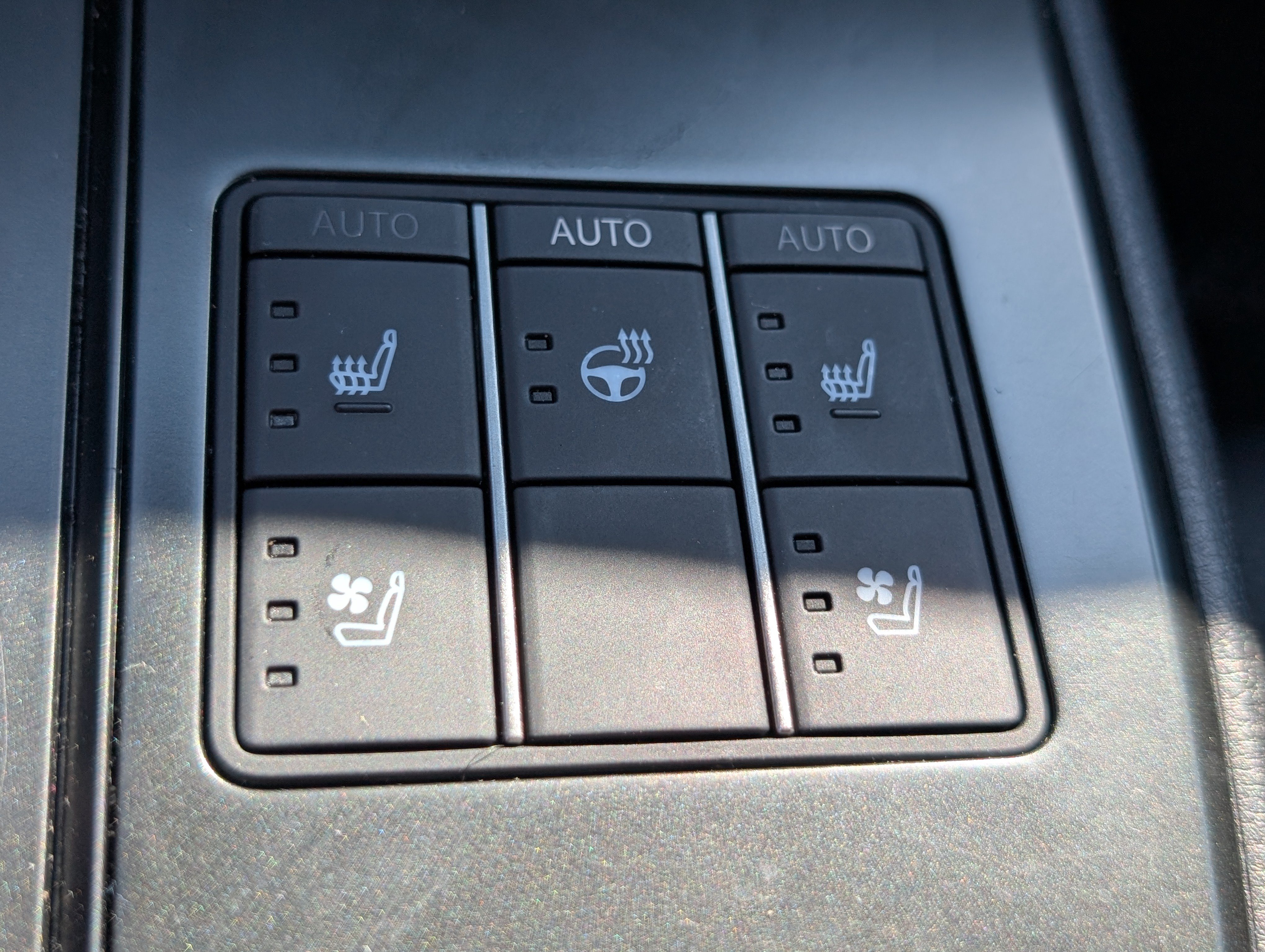 Used 2025 Lexus UX 300h AWD w/ Cold Area Package image 25