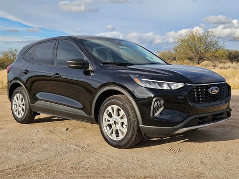 New 2026 Ford Escape Active image 3