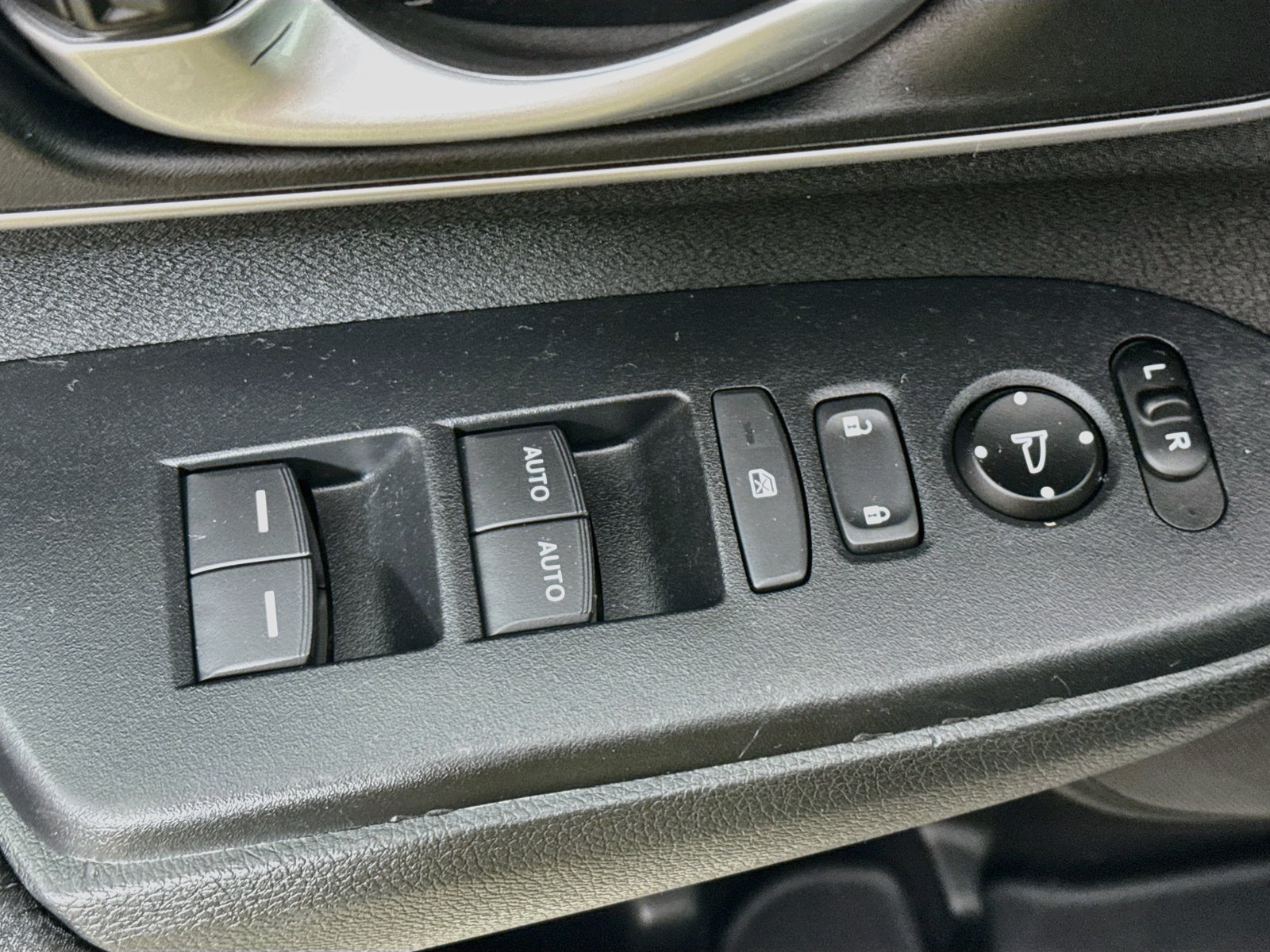 Used 2020 Honda CR-V EX image 13