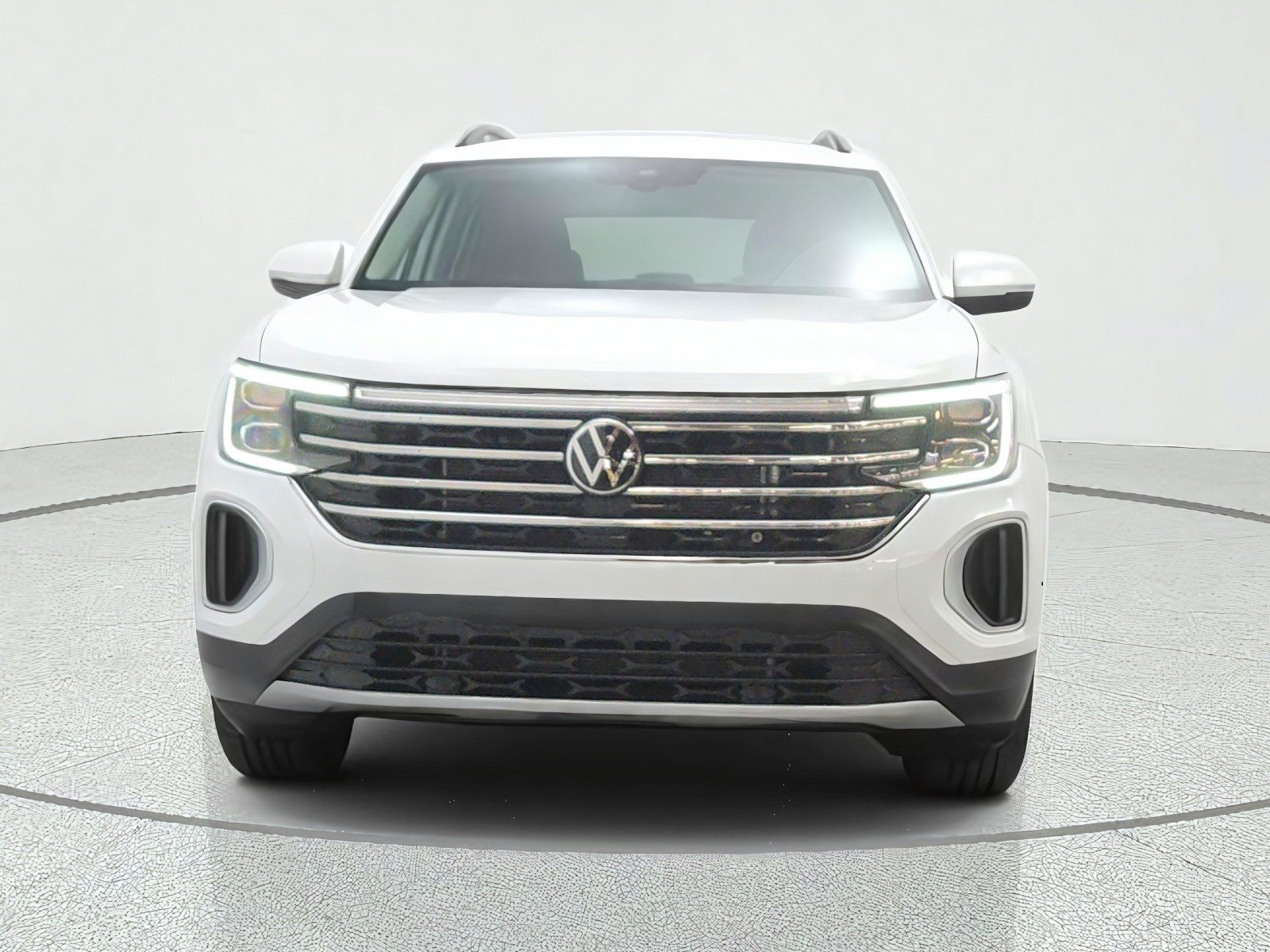 Used 2025 Volkswagen Atlas SE FWD image 3