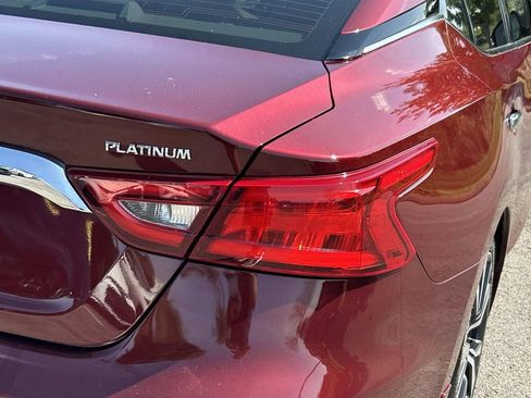 Used 2017 Nissan Maxima Platinum w/ Interior Lighting Package image 13