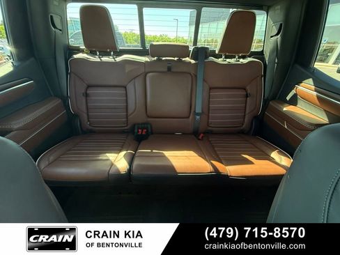 Used 2025 GMC Sierra 1500 Denali Ultimate AWD/4WD image 28
