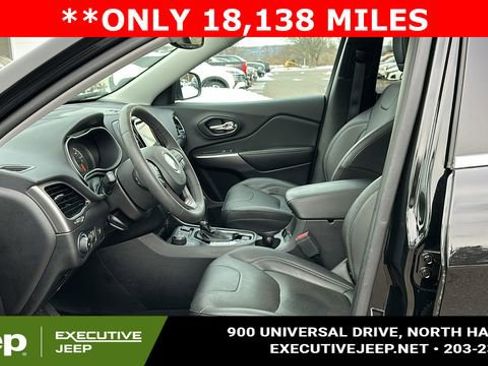 Used 2021 Jeep Cherokee Limited image 9