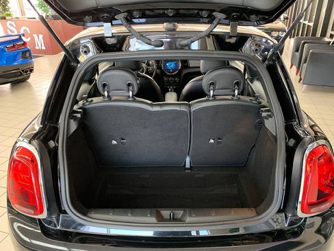 Used 2020 MINI Cooper 2-Door Hardtop FWD image 11