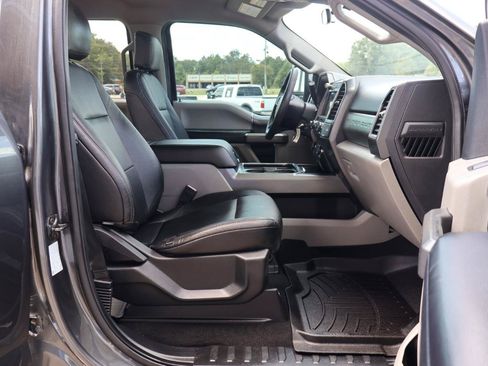 Used 2020 Ford F350 XLT w/ XLT Premium Package AWD/4WD image 11