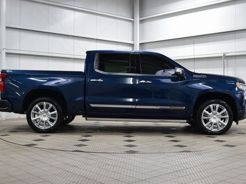 Used 2022 Chevrolet Silverado 1500 High Country w/ High Country Premium Package image 8