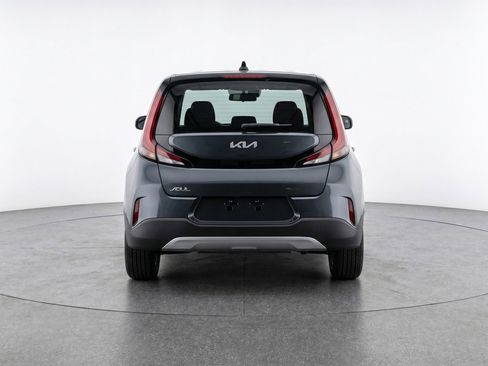 Used 2025 Kia Soul LX w/ LX Technology Package FWD image 7