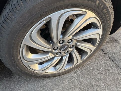 Used 2022 Lincoln Navigator Reserve image 24