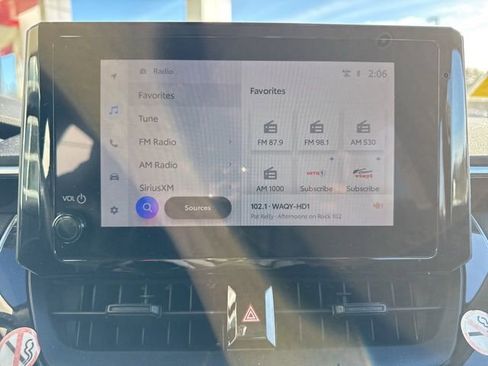 Used 2024 Toyota Corolla LE image 15