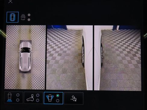 Used 2024 GMC Acadia Denali image 21