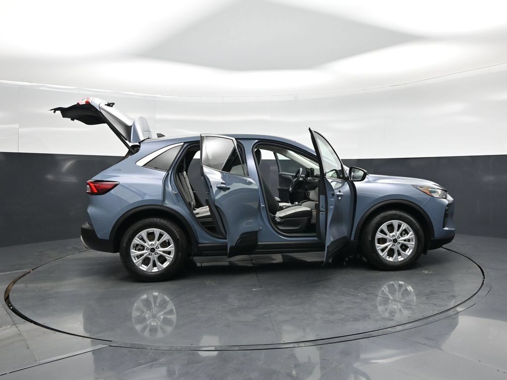 Certified 2024 Ford Escape Active FWD image 5