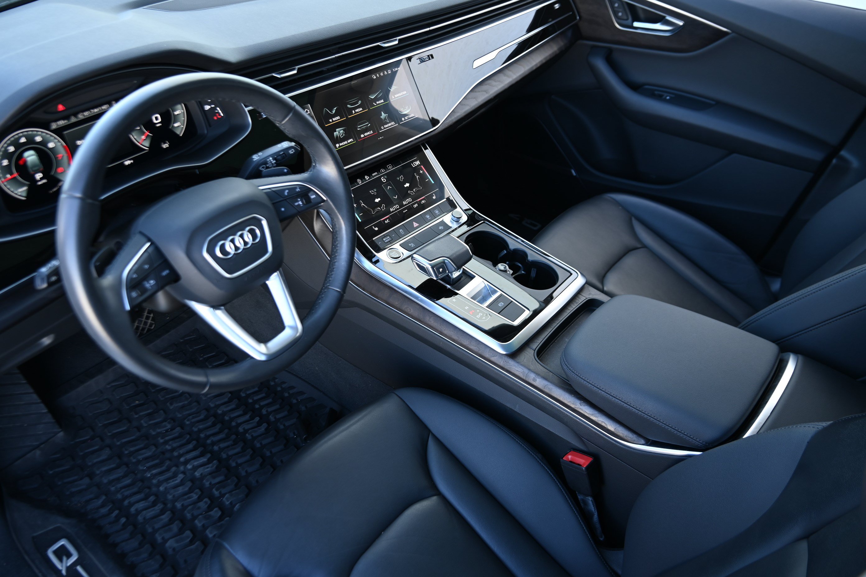 Used 2022 Audi Q7 3.0T Premium Plus AWD/4WD image 14
