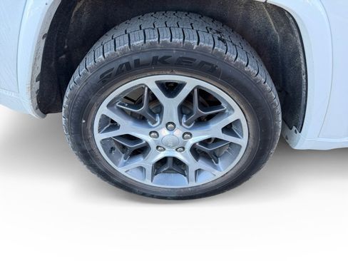 Used 2020 Jeep Grand Cherokee Overland w/ Interior Metal Package image 16