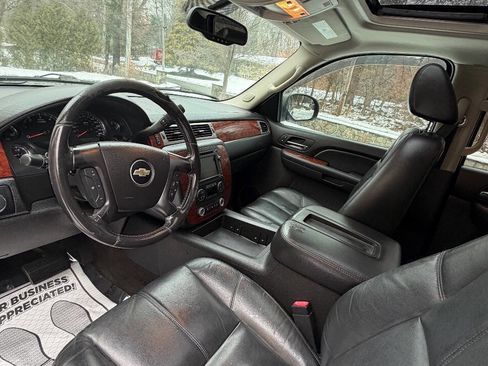 Used 2009 Chevrolet Avalanche LT image 7