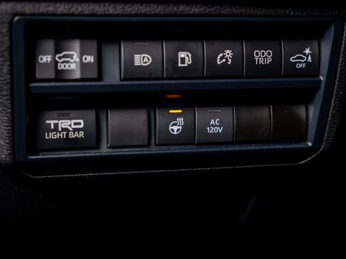 Used 2025 Toyota Sequoia TRD Pro AWD/4WD image 21