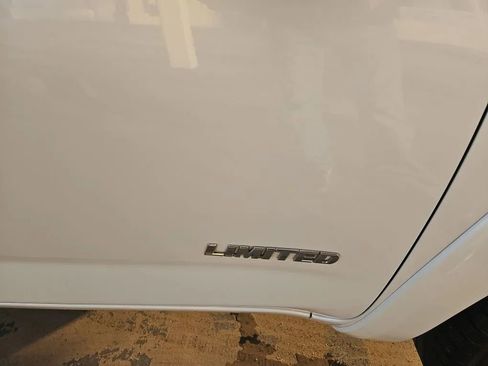 Used 2009 Toyota RAV4 Limited image 10