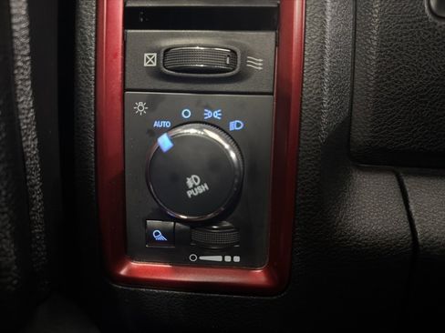 Used 2015 RAM 1500 Rebel image 25