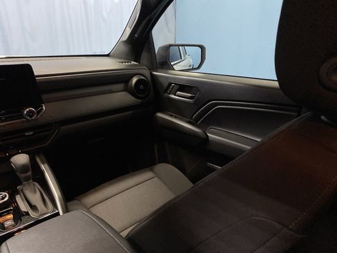 Used 2024 Chevrolet Colorado Trail Boss image 30