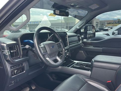 Used 2024 Ford F250 Lariat AWD/4WD image 2