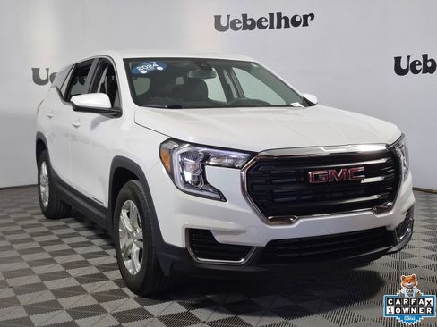 Certified 2024 GMC Terrain SLE FWD image 1