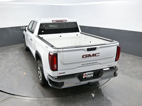 Used 2025 GMC Sierra 1500 SLT image 26