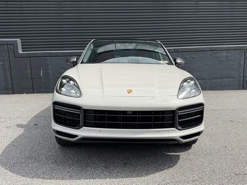 Certified 2021 Porsche Cayenne Turbo AWD/4WD image 13