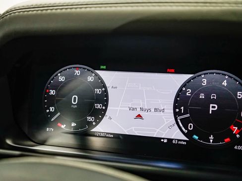 Used 2023 Land Rover Defender 110 V8 image 26