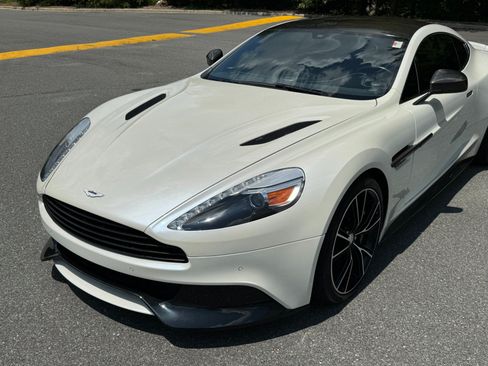 Used 2014 Aston Martin Vanquish Coupe RWD image 18
