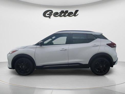 Certified 2024 Nissan Kicks SR w/ SR Premium Package FWD image 7