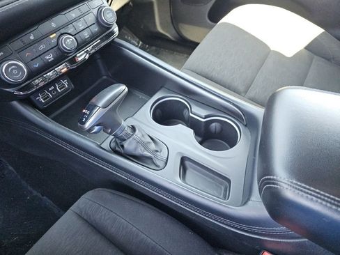Used 2023 Dodge Durango SXT AWD/4WD image 31