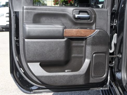 Used 2022 GMC Sierra 3500 Denali AWD/4WD image 38