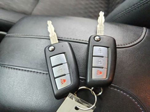 Used 2019 Nissan Rogue S w/ Special Edition Package image 30