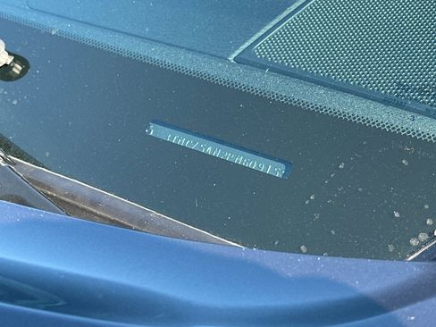 Used 2023 Toyota Tacoma TRD Off-Road image 9