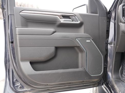 Used 2022 Chevrolet Silverado 1500 LTZ w/ LTZ Premium Package image 15