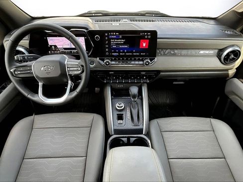 Used 2026 Chevrolet Colorado ZR2 w/ Technology Package image 13