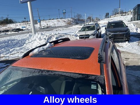 Used 2015 Subaru Crosstrek 2.0i Premium w/ Moonroof Package image 14