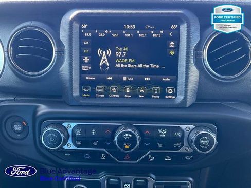 Used 2021 Jeep Wrangler Unlimited Sahara image 5