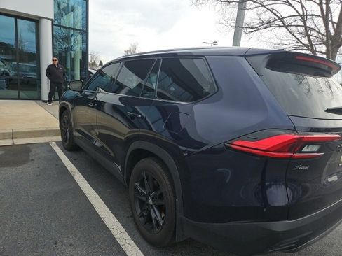 Used 2024 Toyota Grand Highlander Limited image 13