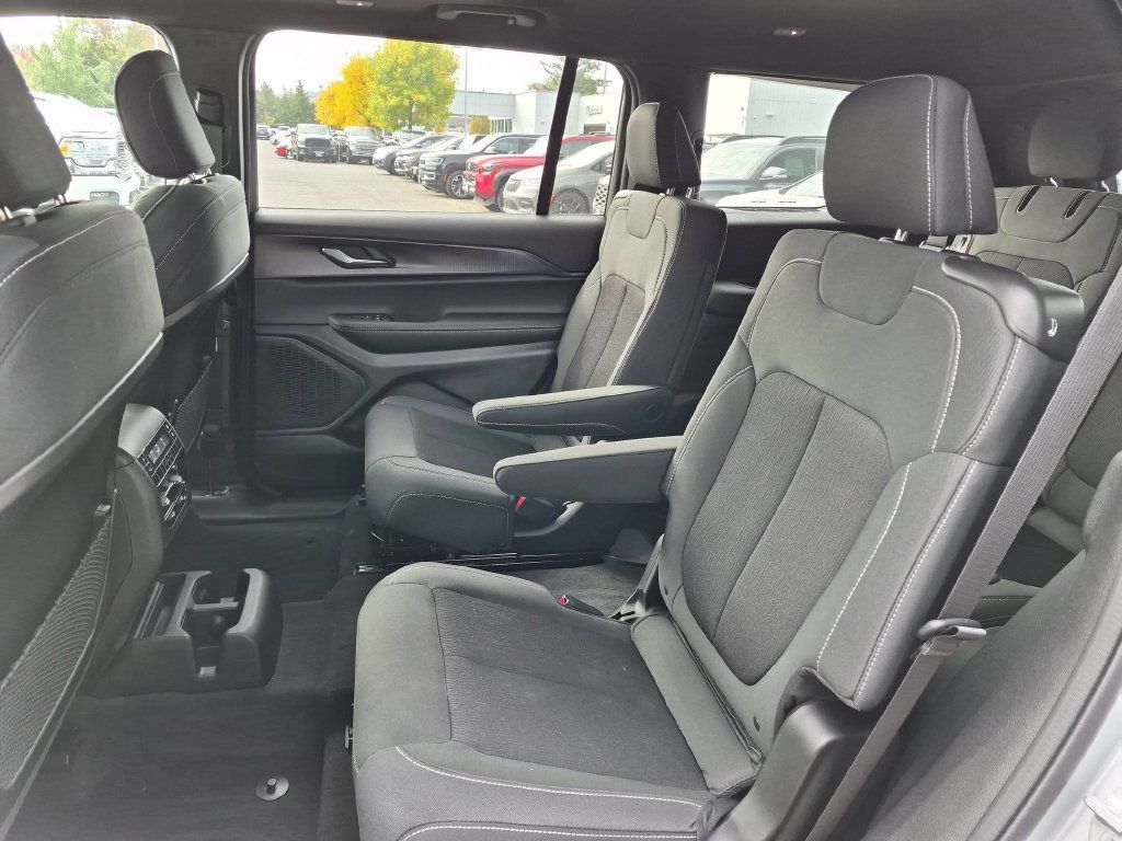 Certified 2025 Jeep Grand Cherokee L Laredo w/ Luxury Tech Group I AWD/4WD image 14