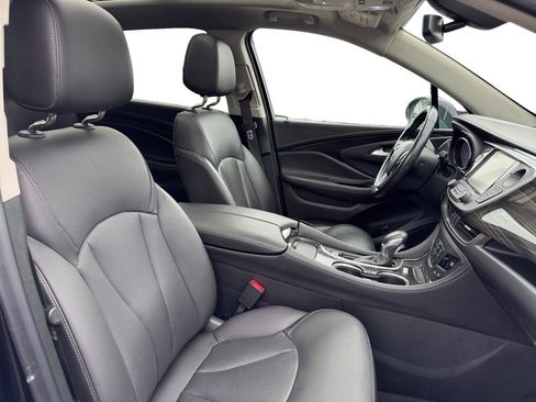 Used 2019 Buick Envision Essence image 17