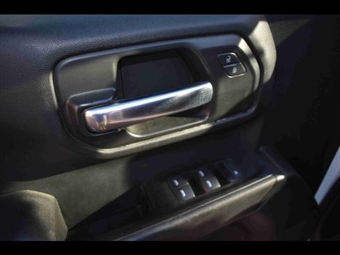 Used 2020 Chevrolet Silverado 1500 W/T w/ Trailering Package RWD image 17