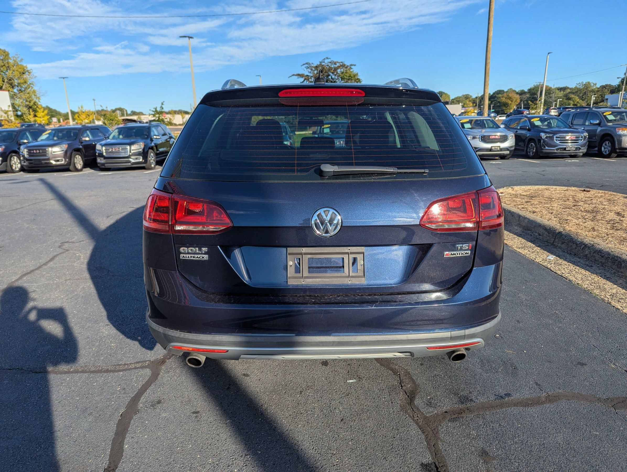 Used 2017 Volkswagen Golf Alltrack S AWD/4WD image 6