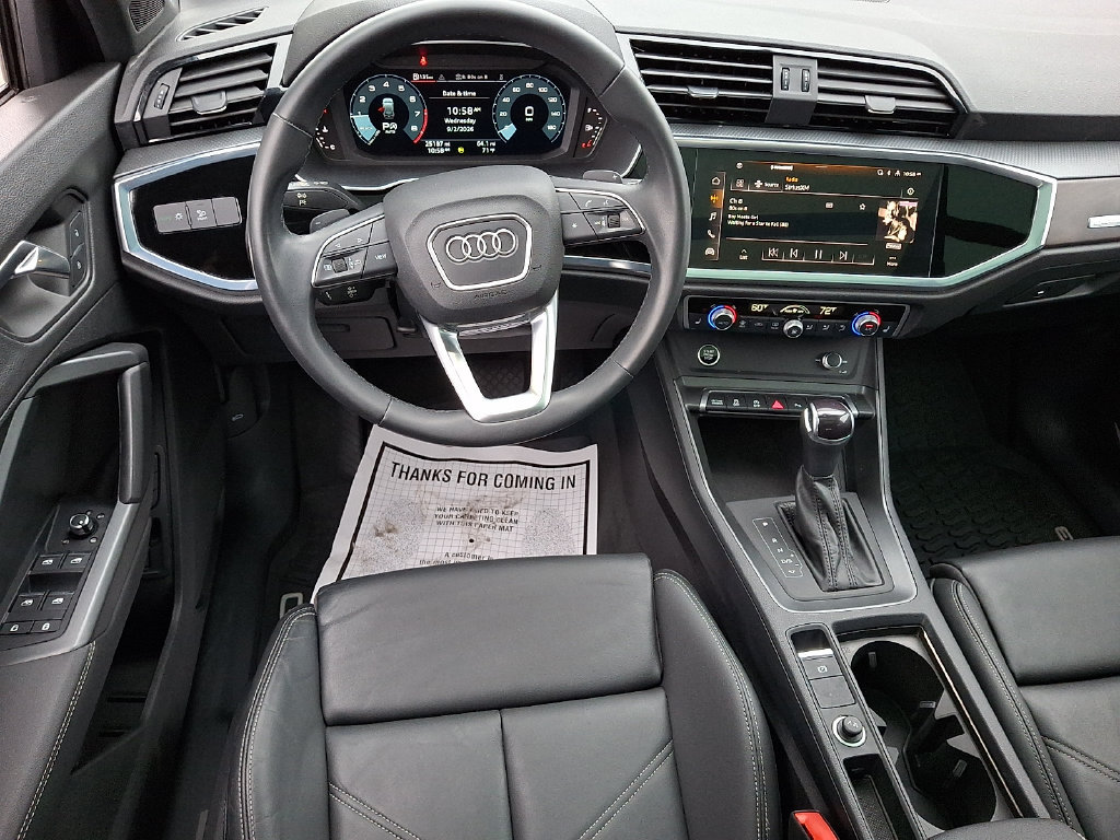 Used 2023 Audi Q3 2.0T Premium w/ Black Optic Sport Package AWD/4WD image 2
