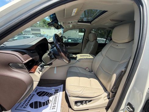Used 2015 Cadillac Escalade ESV Premium AWD/4WD image 11