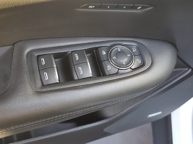 Certified 2019 Cadillac XT5 Platinum AWD/4WD image 17